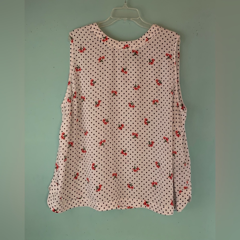 Liz Claiborne Career sleeveless ladies polka dot top size 2X